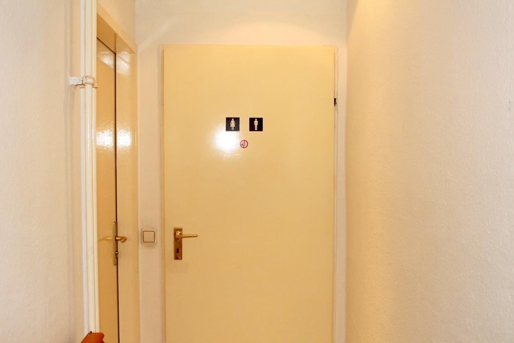 Pension Central Hostel Berlin Berlim Exterior foto